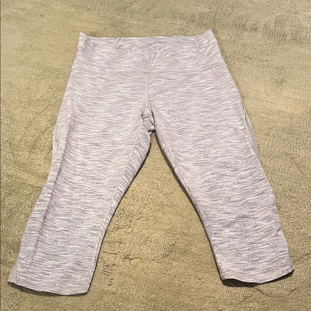 Lululemon Athletica Light Gray Cropped Pants